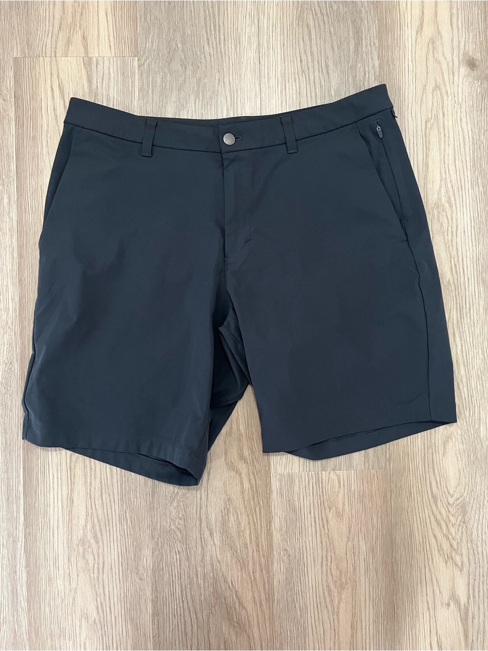 Lululemon Men’s ABC Commission 9” Shorts Dark Gray 36 LM7AK3S